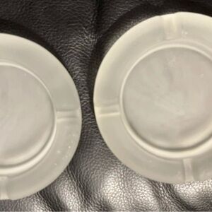 Pair of White Vintage Frosted Glass Ashtrays. 1970’s. Collectibles Have (2)